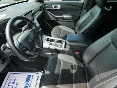 2020 Ford Explorer, $22998. Photo 7