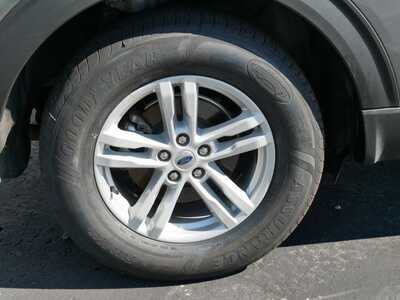 2024 Ford Explorer, $33999. Photo 5