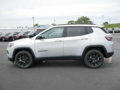 2026 Jeep Compass, $33999. Photo 4