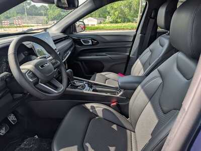 2026 Jeep Compass, $34049. Photo 11