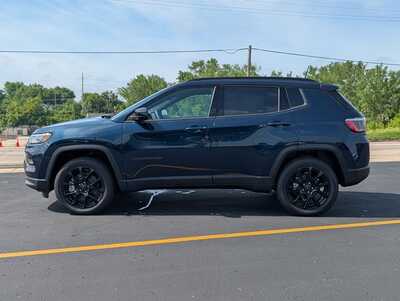 2026 Jeep Compass, $34049. Photo 4