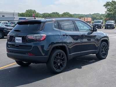 2026 Jeep Compass, $34049. Photo 7