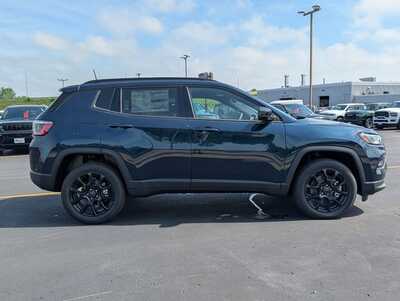 2026 Jeep Compass, $34049. Photo 8
