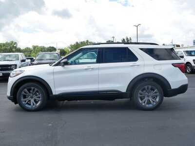2026 Ford Explorer, $46349. Photo 4