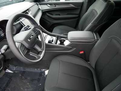 2026 Jeep Grand Cherokee, $37849. Photo 11