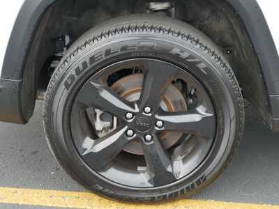 2024 Jeep Grand Cherokee L, $34998. Photo 5