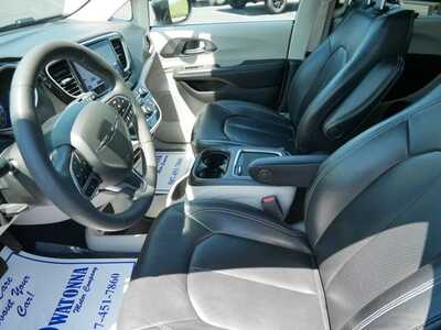 2022 Chrysler Pacifica, $18999. Photo 7