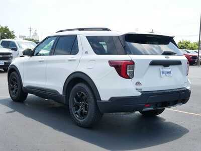 2022 Ford Explorer, $33799. Photo 3
