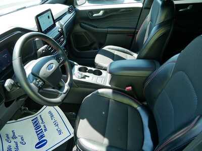 2025 Ford Escape, $24498. Photo 7
