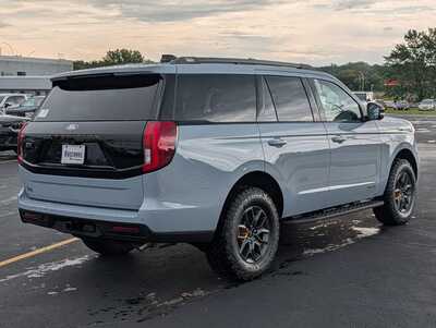 2027 Ford Expedition, $85349. Photo 7
