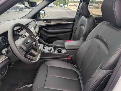 2026 Jeep Grand Cherokee L, $46849. Photo 11