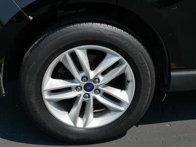 2016 Ford Edge, $9999. Photo 5