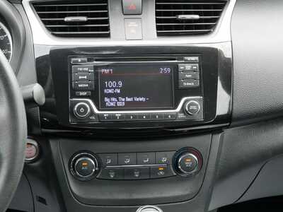 2016 Nissan Sentra, $7999. Photo 10