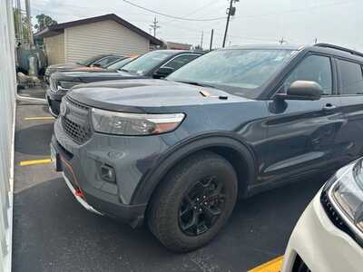 2023 Ford Explorer, $35999. Photo 1
