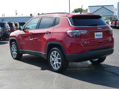 2023 Jeep Compass, $21999. Photo 3
