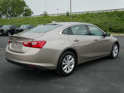 2025 Chevrolet Malibu, $18997. Photo 4