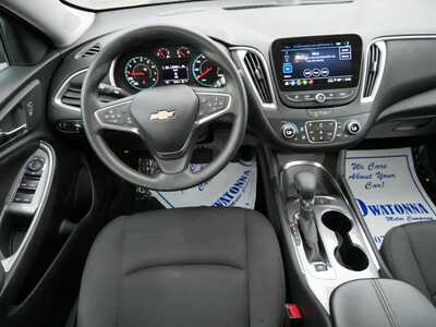 2025 Chevrolet Malibu, $18997. Photo 9