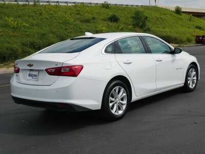 2025 Chevrolet Malibu, $18997. Photo 4