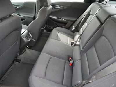 2025 Chevrolet Malibu, $18997. Photo 8