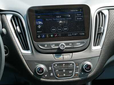 2025 Chevrolet Malibu, $18999. Photo 10