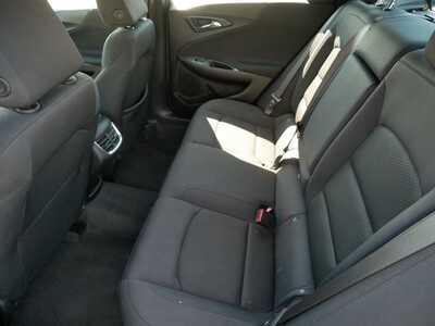 2025 Chevrolet Malibu, $17997. Photo 8