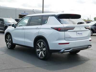 2025 Mitsubishi Outlander, $26499. Photo 3