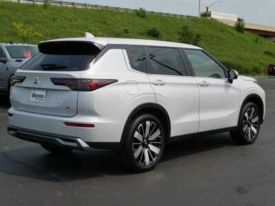 2025 Mitsubishi Outlander, $26499. Photo 4