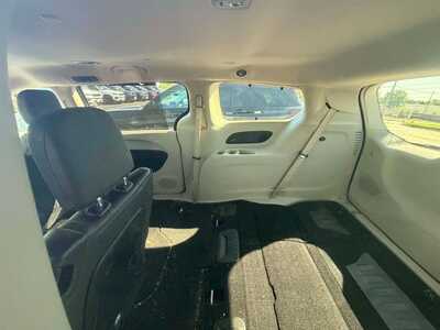2020 Chrysler Pacifica, $21498. Photo 10