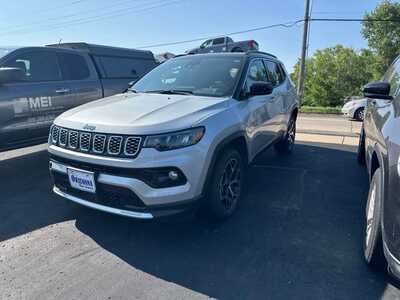 2025 Jeep Compass, $22999. Photo 1