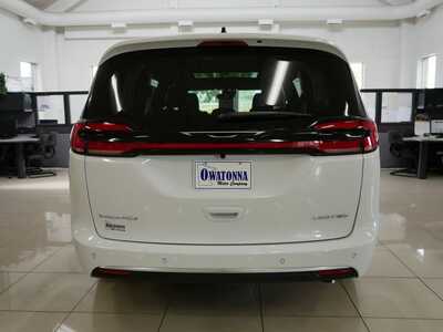 2027 Chrysler Pacifica, $48485. Photo 6