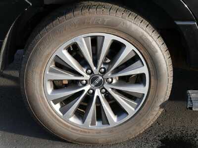 2016 Lincoln Navigator, $15999. Photo 5