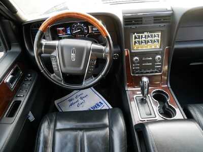 2016 Lincoln Navigator, $15999. Photo 9
