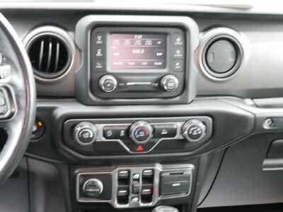 2021 Jeep Wrangler Unlimited, $23499. Photo 10