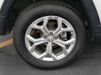 2024 Jeep Compass, $18499. Photo 5