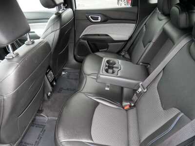 2024 Jeep Compass, $18499. Photo 8
