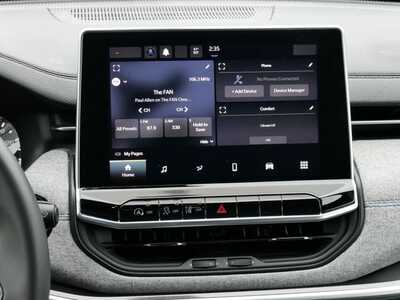 2024 Jeep Compass, $18499. Photo 10