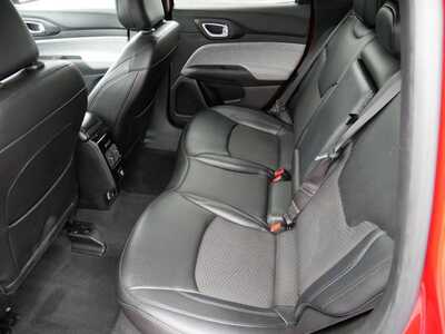 2024 Jeep Compass, $18499. Photo 8