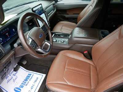 2024 Ford Expedition, $49999. Photo 7