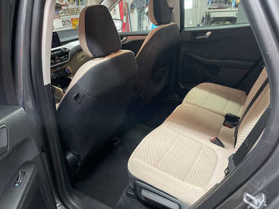 2021 Ford Escape, $14500. Photo 12