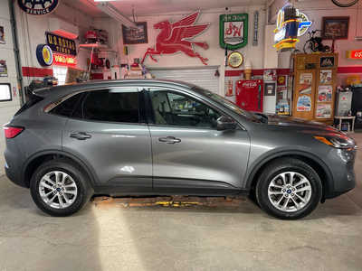2021 Ford Escape, $14500. Photo 8