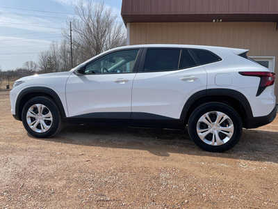2024 Chevrolet Trax, $22995. Photo 2
