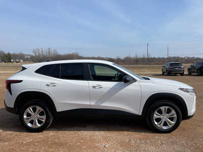 2024 Chevrolet Trax, $22995. Photo 6