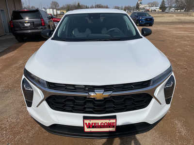 2024 Chevrolet Trax, $22995. Photo 8
