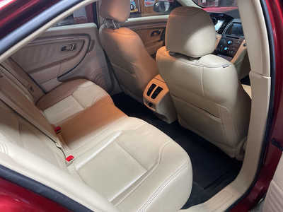 2014 Ford Taurus, $8995. Photo 9