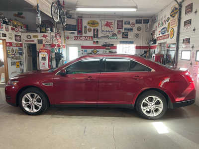 2014 Ford Taurus, $7995. Photo 4