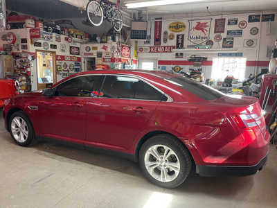 2014 Ford Taurus, $7995. Photo 5