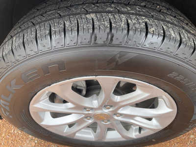 2018 Chevrolet Equinox, $13900. Photo 9