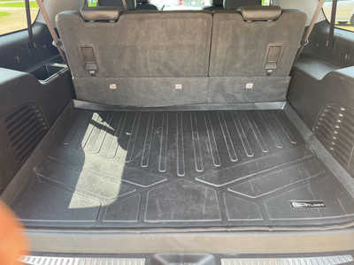 2018 Chevrolet Suburban, $15900. Photo 11