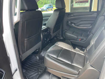 2018 Chevrolet Suburban, $15900. Photo 12