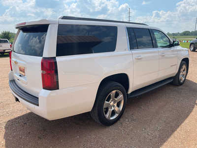 2018 Chevrolet Suburban, $15900. Photo 5
